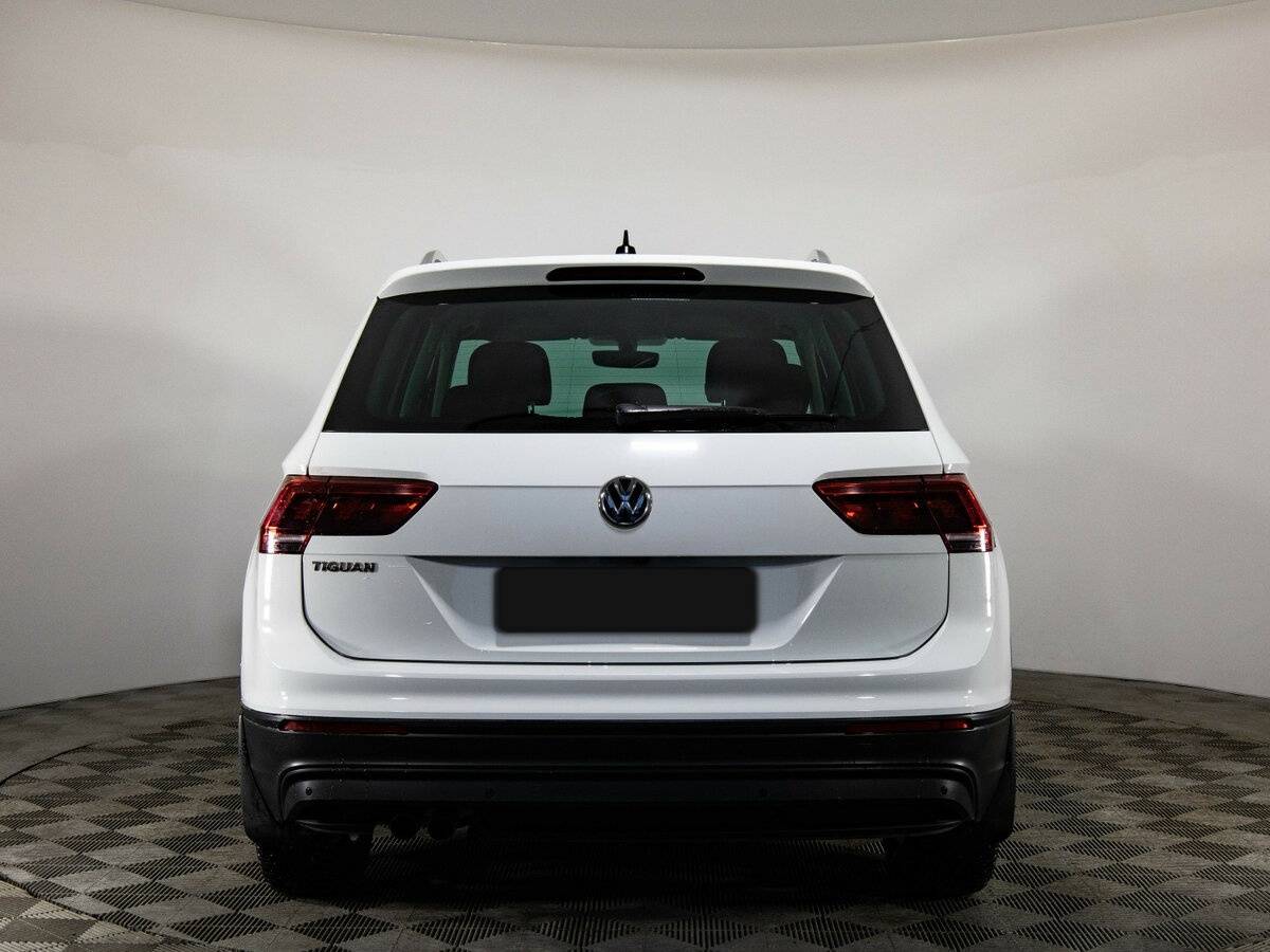 Volkswagen Tiguan 2018 года с пробегом. Фото: #5