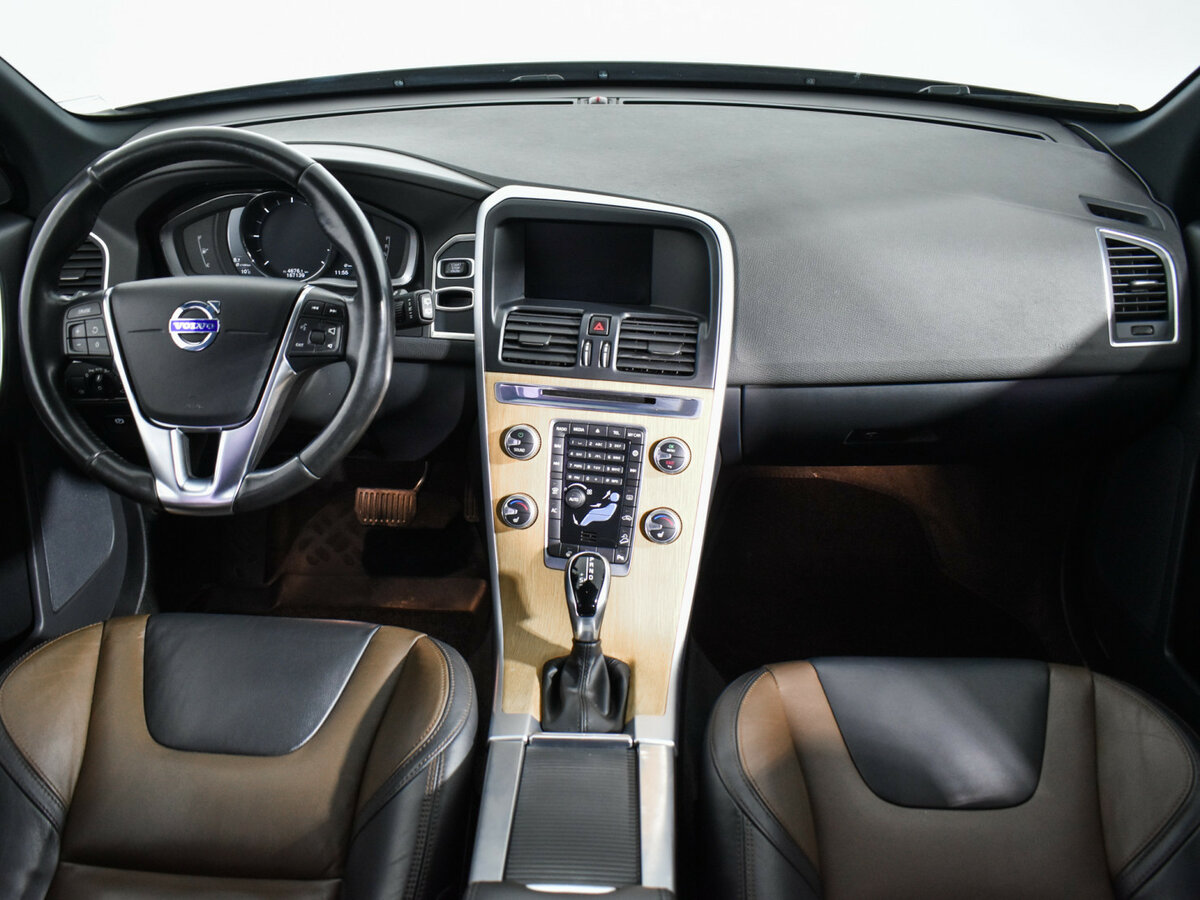 Volvo XC60 2017 года с пробегом. Фото: #11