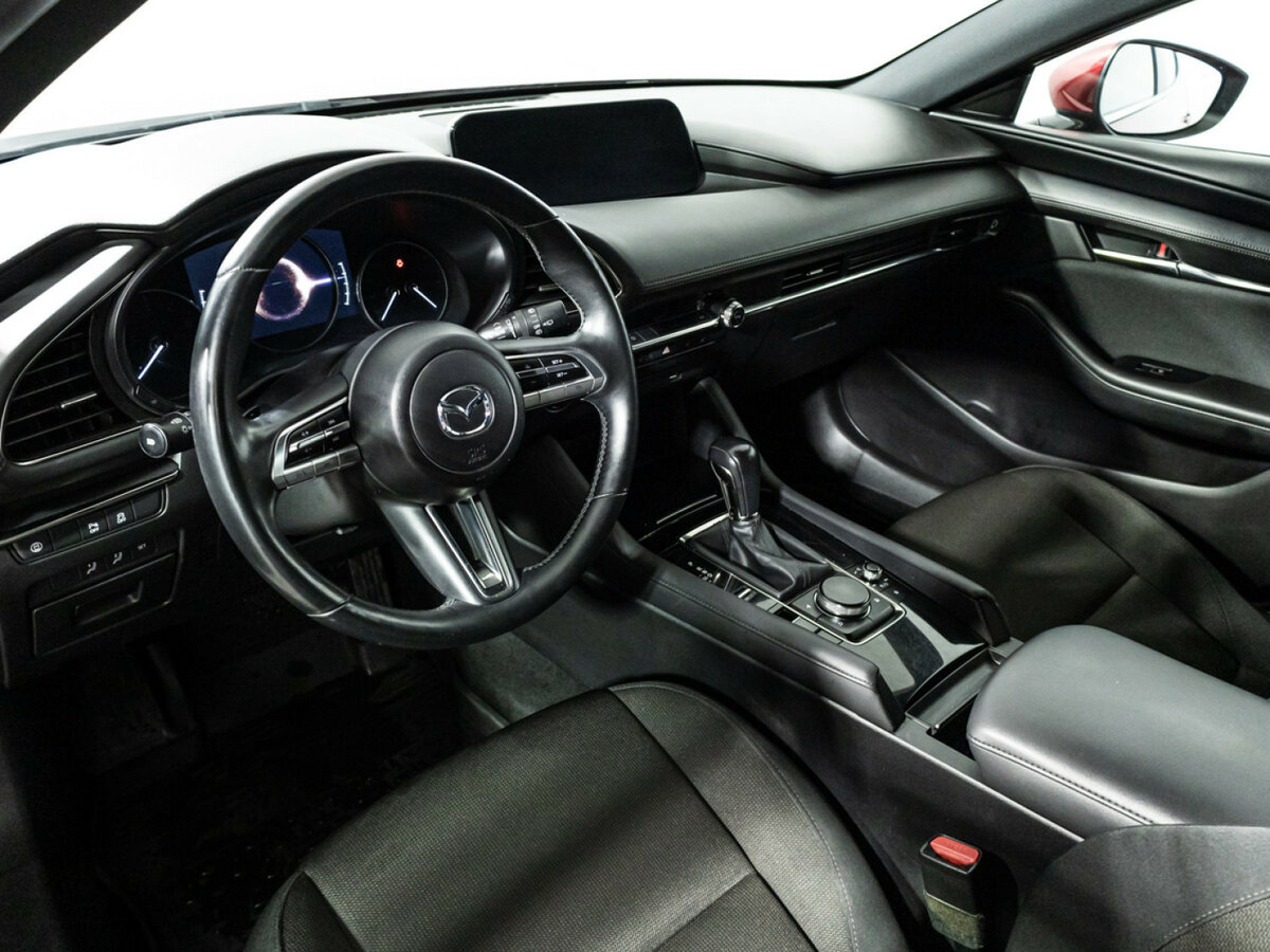 Mazda 3 2019 года с пробегом. Фото: #10