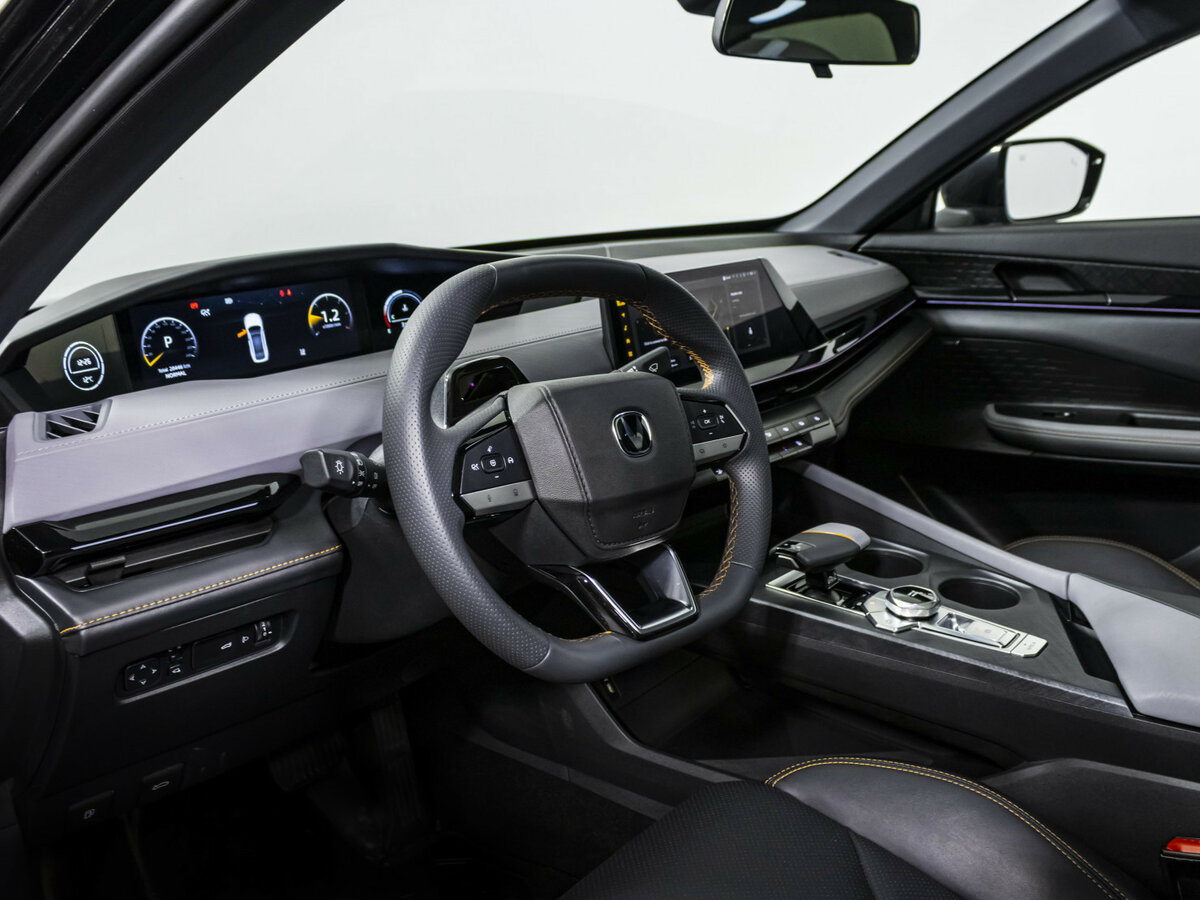 Changan UNI-V 2023 года с пробегом. Фото: #9