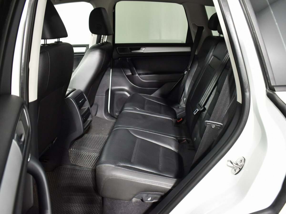 Volkswagen Touareg 2015 года с пробегом. Фото: #10