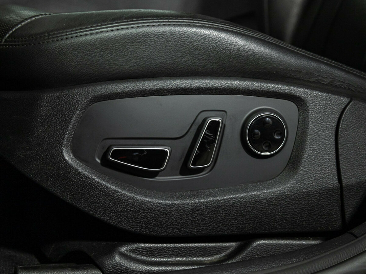 Hyundai Genesis 2015 года с пробегом. Фото: #11