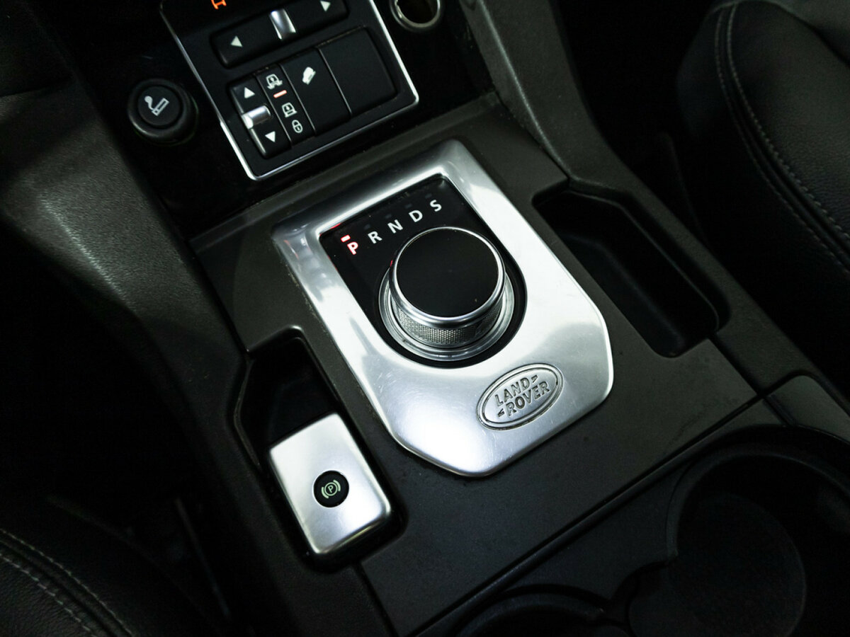 Land Rover Discovery 2015 года с пробегом. Фото: #14