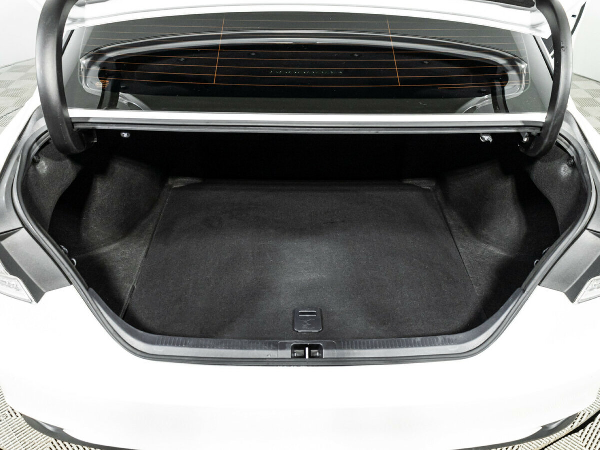 Toyota Camry 2020 года с пробегом. Фото: #12