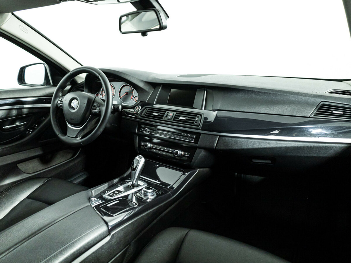 BMW 5 серии 2016 года с пробегом. Фото: #8