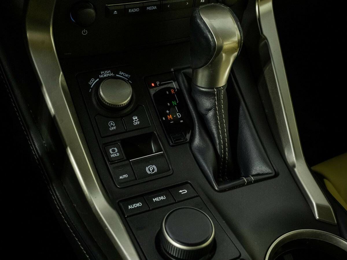 Lexus NX 2015 года с пробегом. Фото: #15