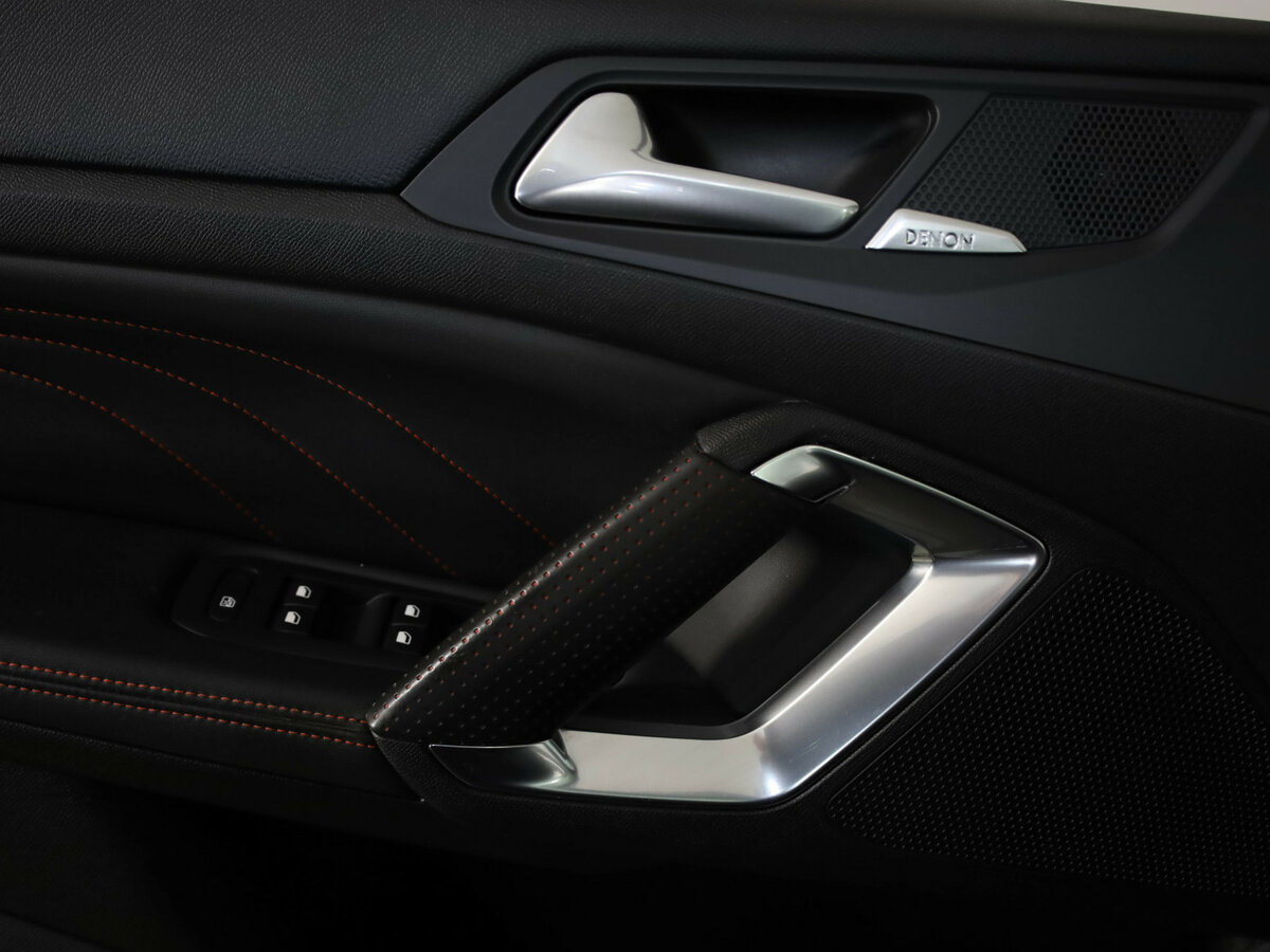 Б/У Пежо 308 2019 года. Фото: #17