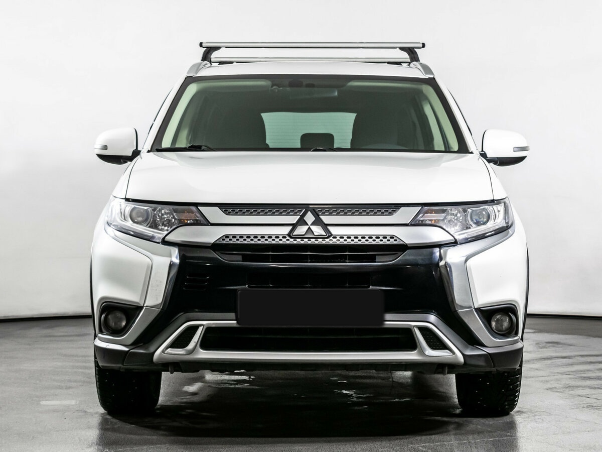 Mitsubishi Outlander 2021 года с пробегом. Фото: #1
