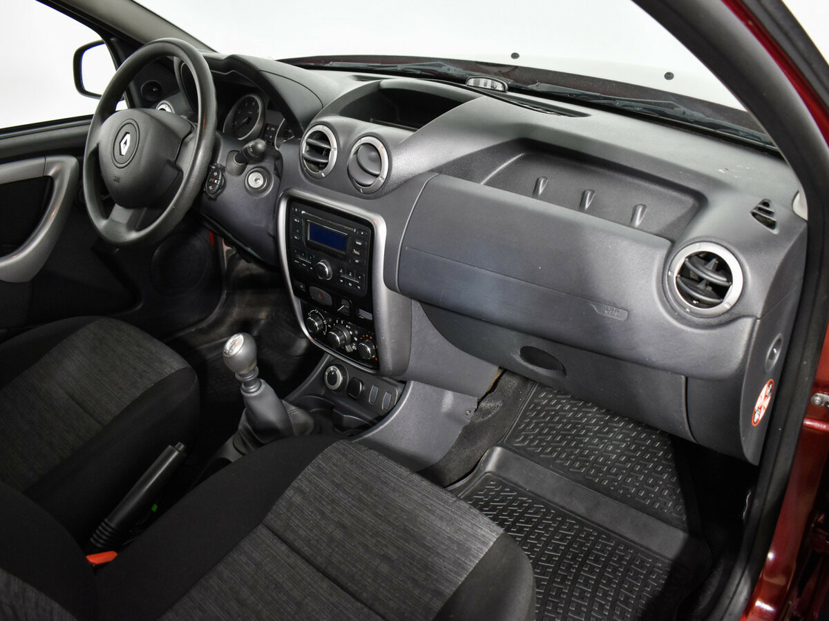 Б/У Рено Дастер 2013 года. Фото: #11