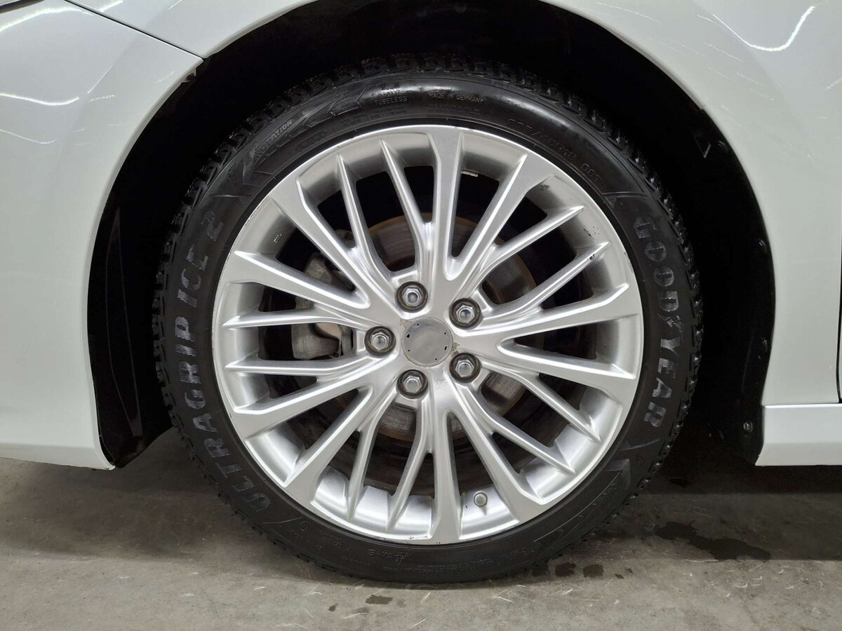 Toyota Camry 2020 года с пробегом. Фото: #17