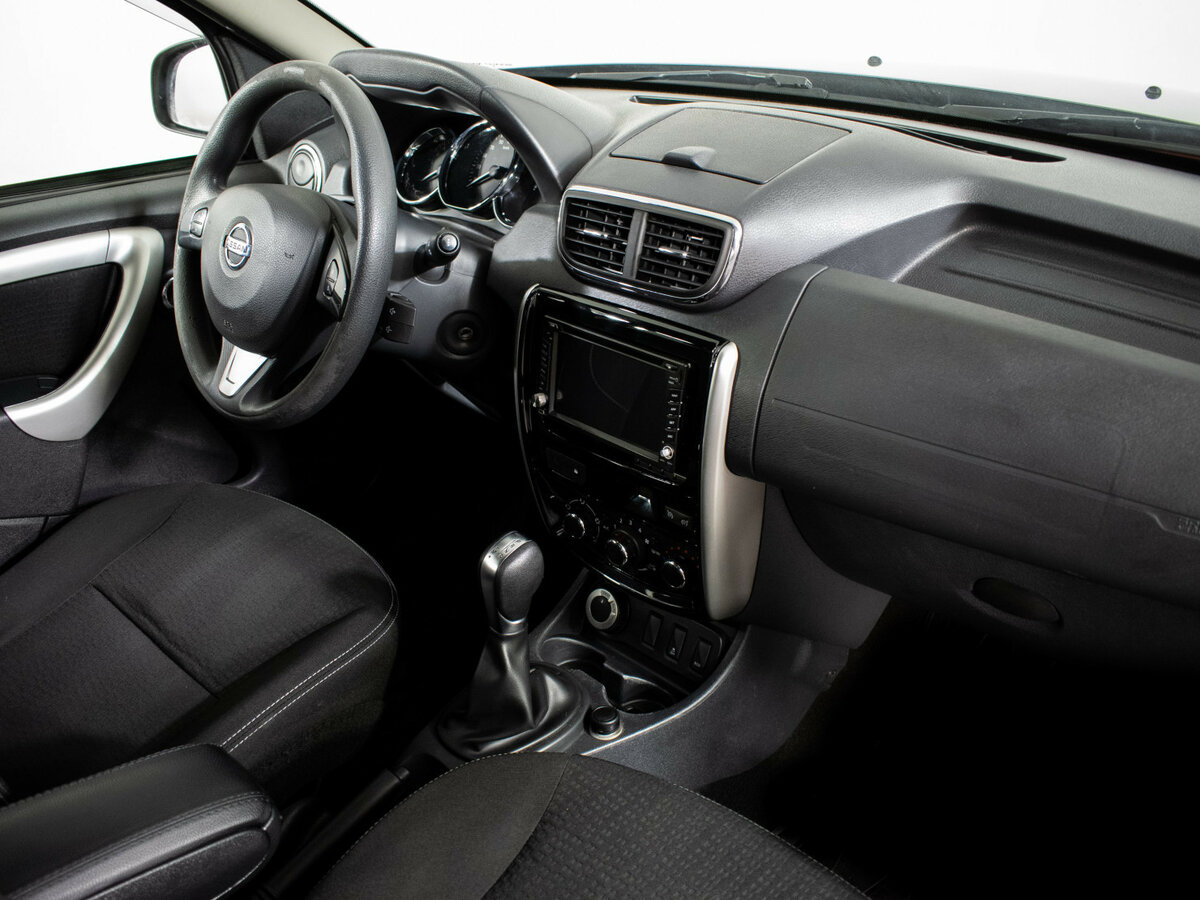 Б/У Ниссан Террано 2018 года. Фото: #10