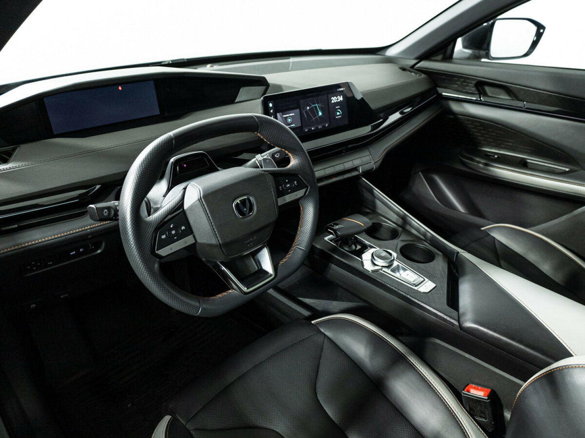 Changan UNI-V 2024 года с пробегом. Фото: #10