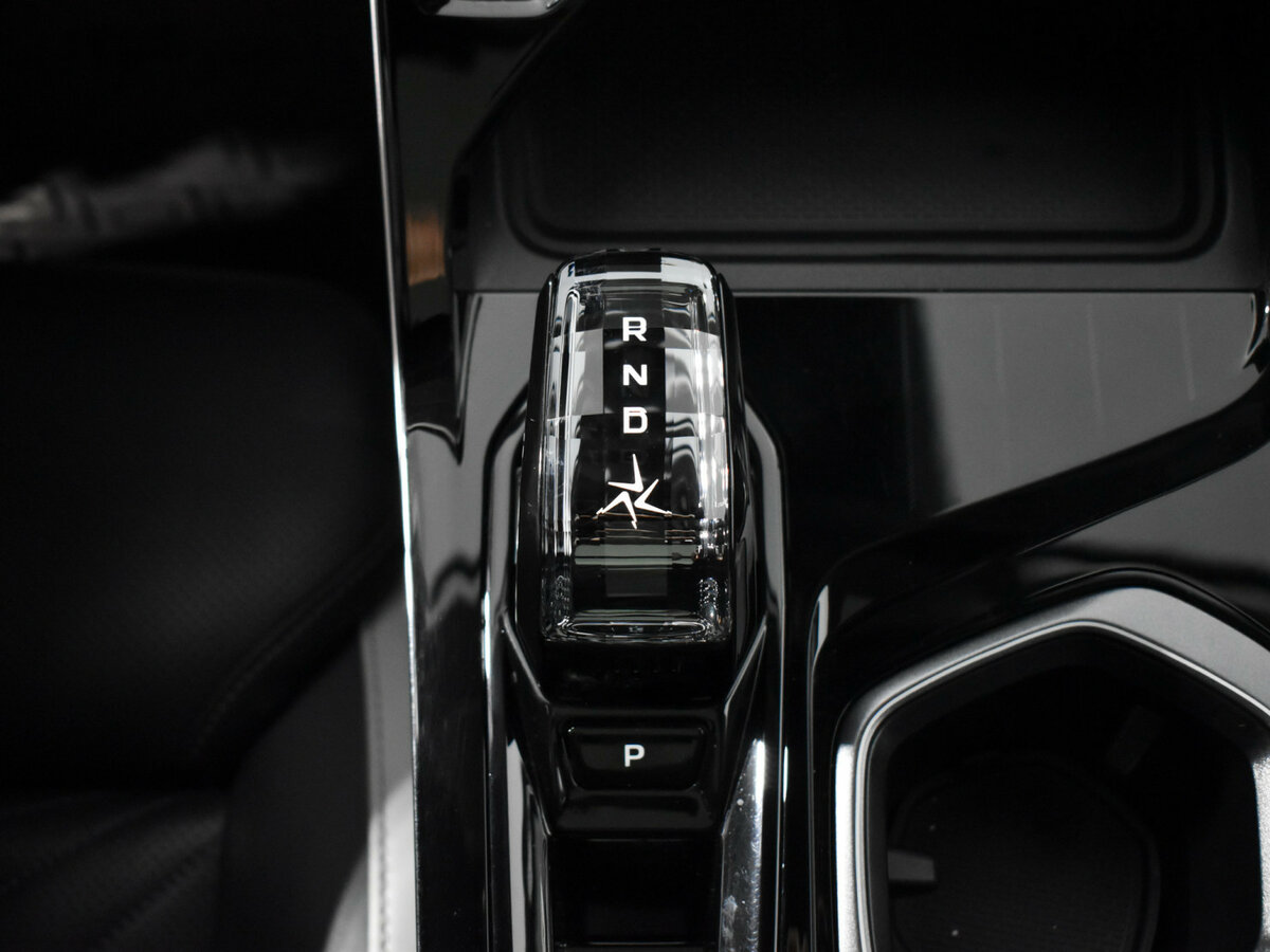 Geely Atlas 2024 года с пробегом. Фото: #8