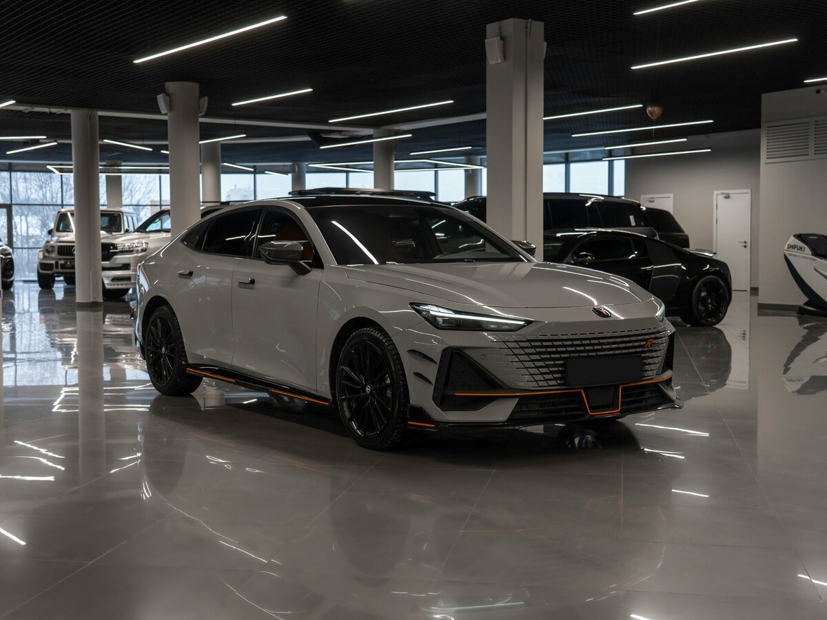 Changan UNI-V 2023 года с пробегом. Фото: #1