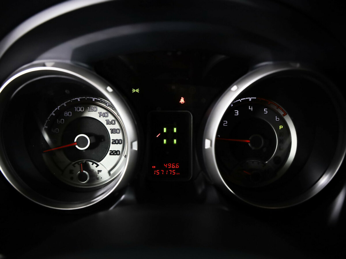 Mitsubishi Pajero 2015 года с пробегом. Фото: #10