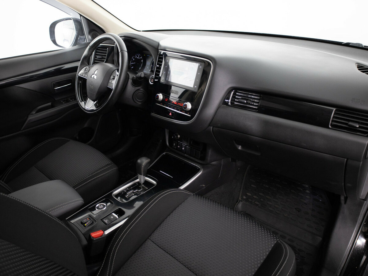 Mitsubishi Outlander 2020 года с пробегом. Фото: #6