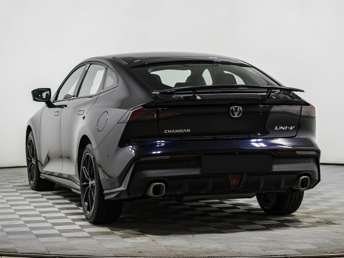 Changan UNI-V 2024 года с пробегом. Фото: #5