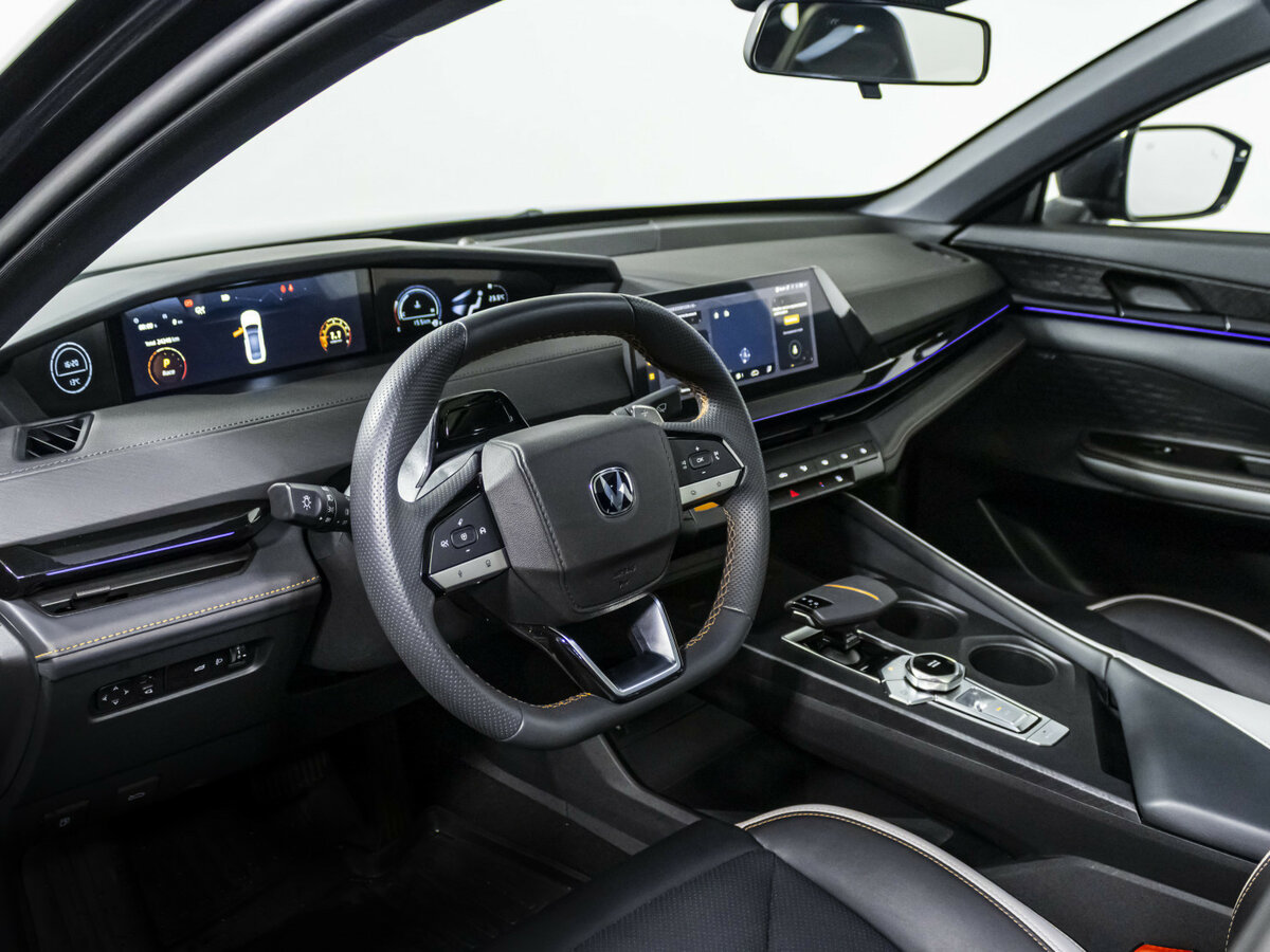 Changan UNI-V 2024 года с пробегом. Фото: #8