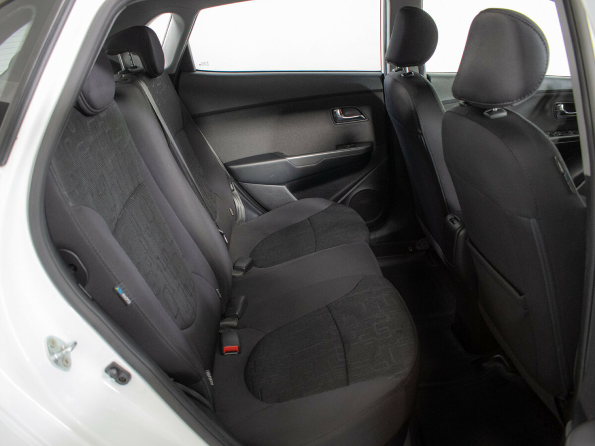 Kia Rio 2016 года с пробегом. Фото: #9