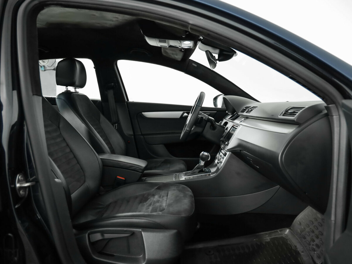 Volkswagen Passat 2014 года с пробегом. Фото: #28