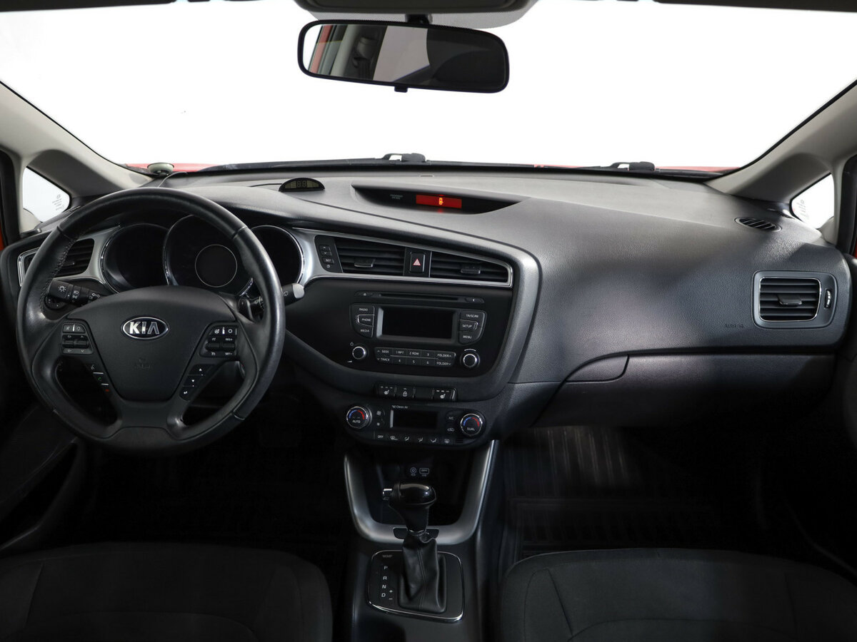 Б/У Киа Сид 2016 года. Фото: #7