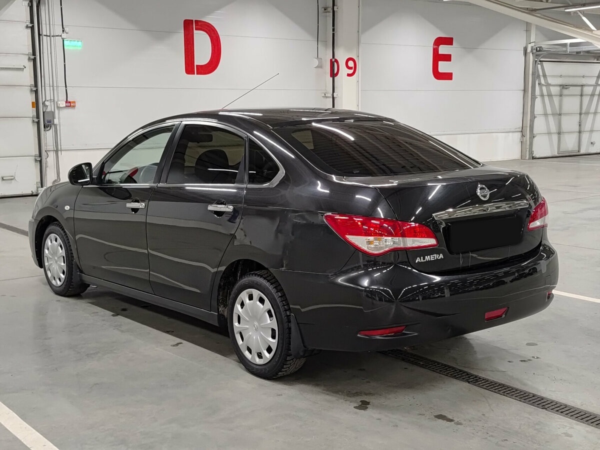 Б/У Ниссан Альмера 2015 года. Фото: #6