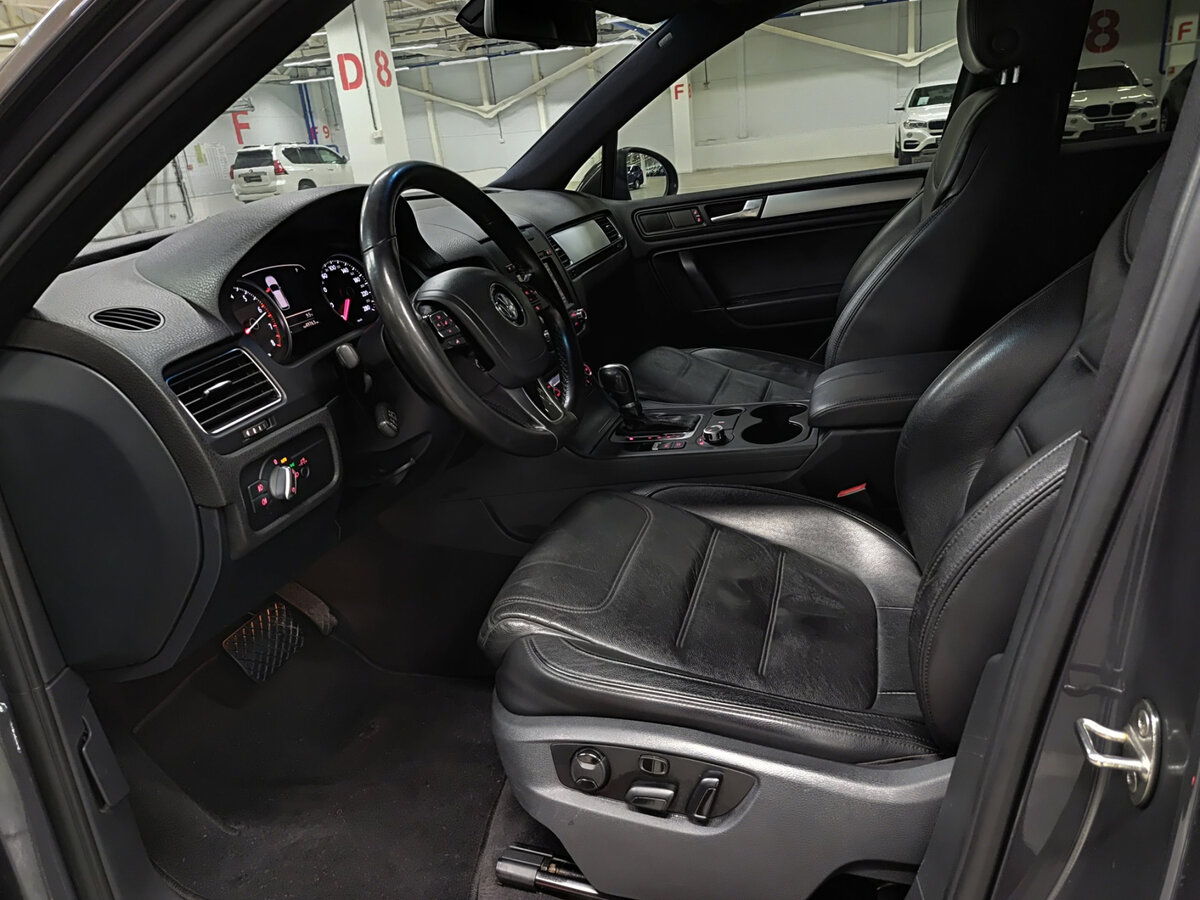 Volkswagen Touareg 2012 года с пробегом. Фото: #15