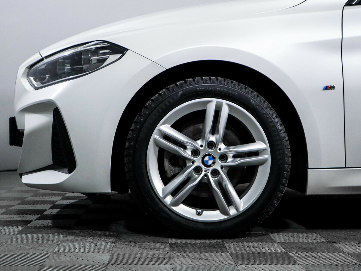 BMW 1 серии 2020 года с пробегом. Фото: #12