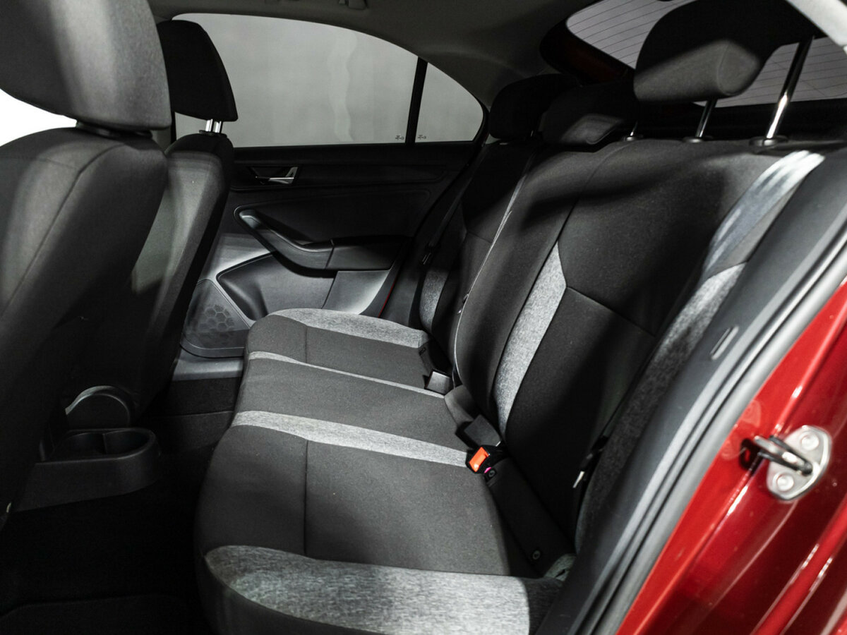 Skoda Rapid 2020 года с пробегом. Фото: #8