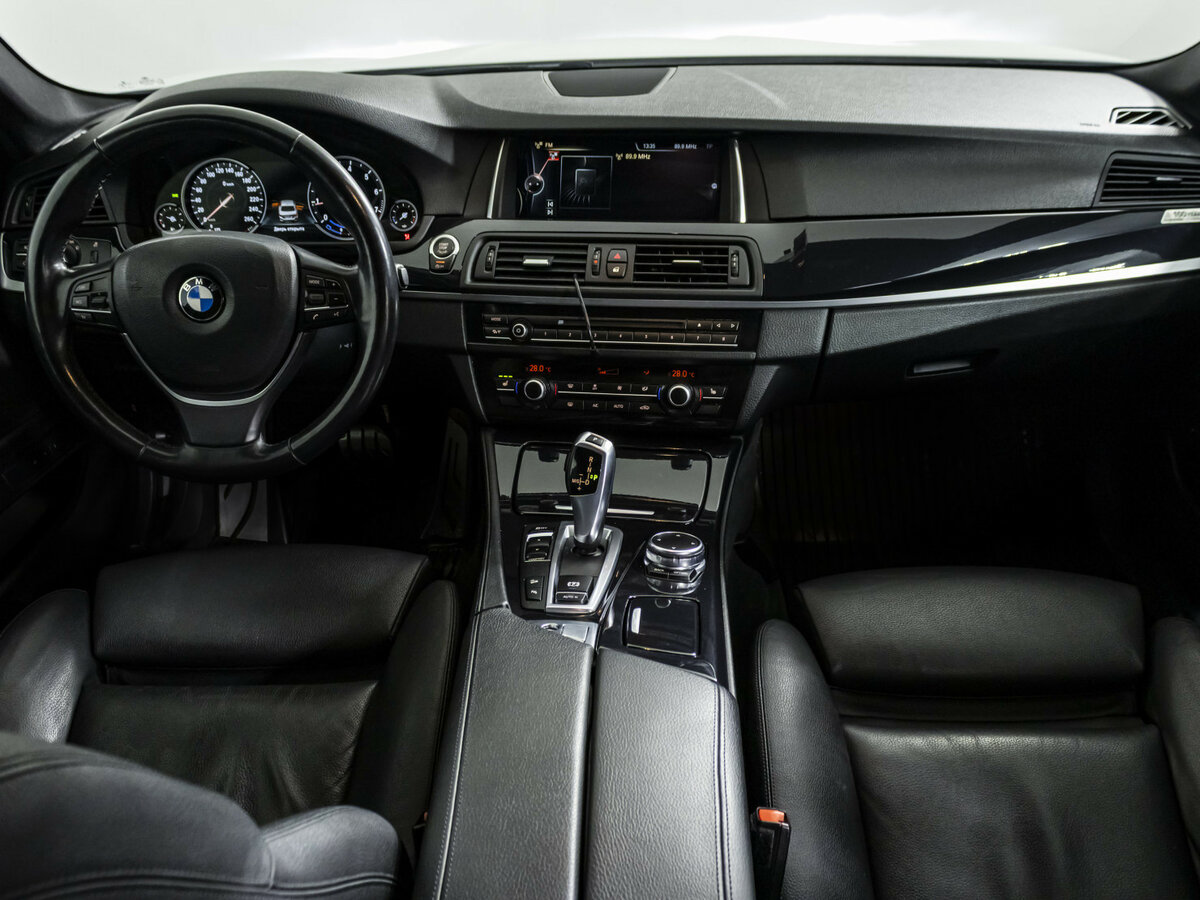BMW 5 серии 2016 года с пробегом. Фото: #9